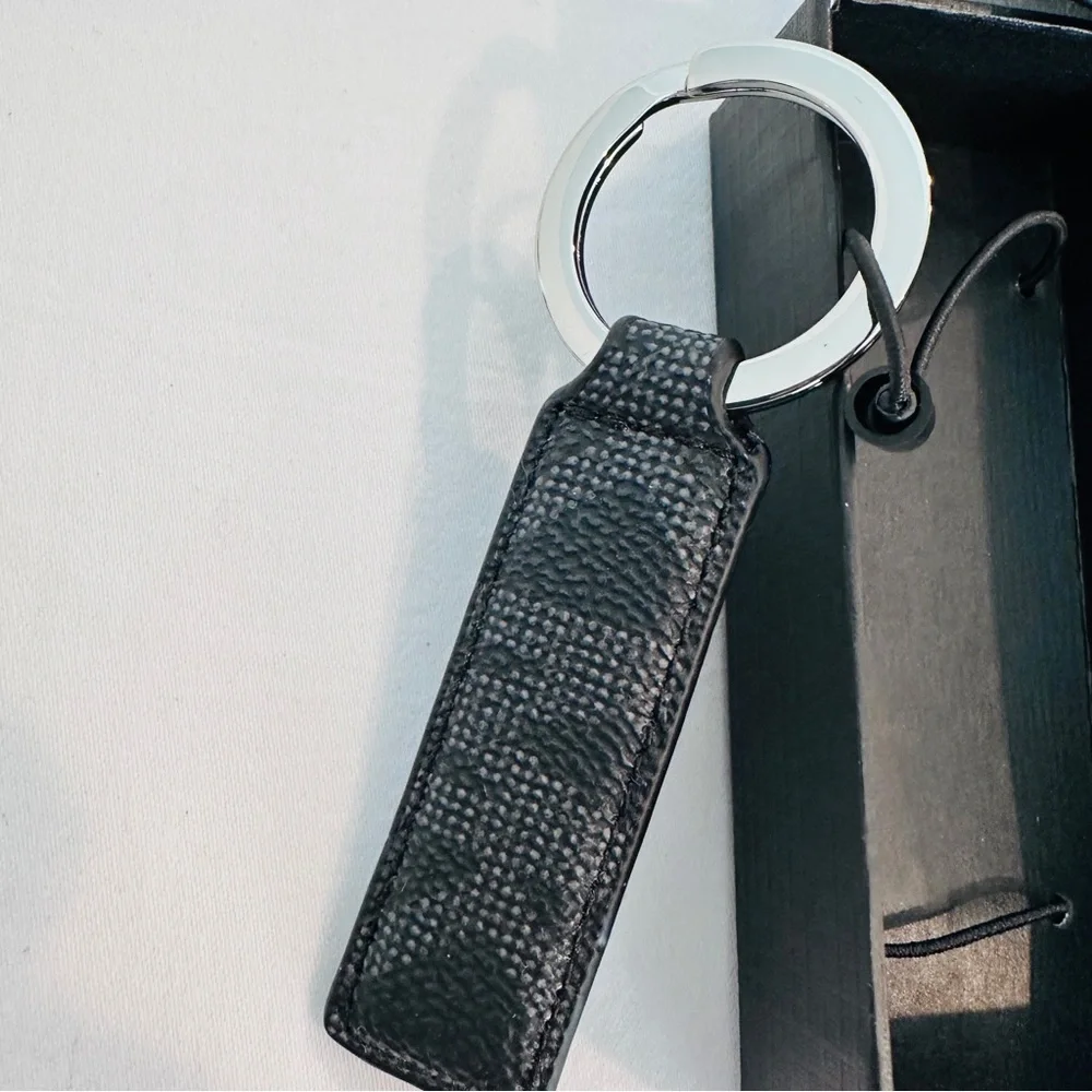 NWT Michael Kors Card Holder with Matching Keychain Black & Gray in box‎